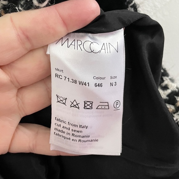 Marc Cain Mini Skirt Academia Wool blend Plaid Houndstooth Neutral Tan Cream 8 - Picture 7 of 13